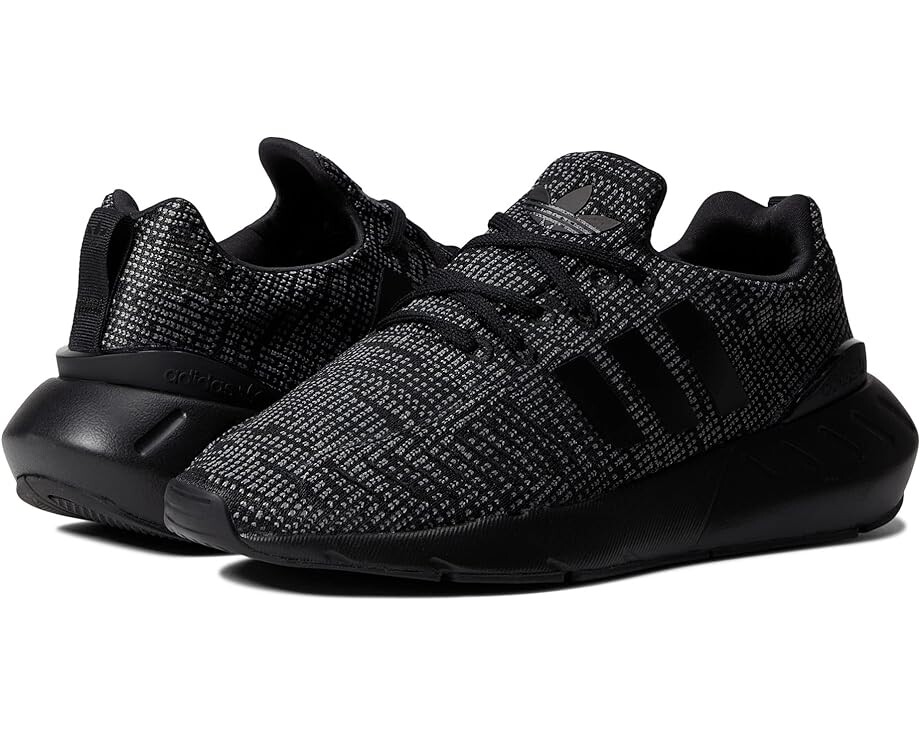 

Кроссовки Adidas Swift Run 22, цвет Black/Grey/White