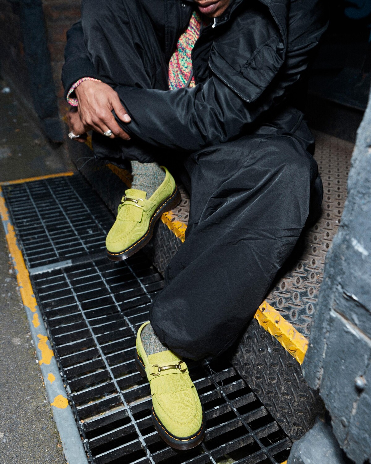 

Замшевые лоферы-килти с тиснением Adrian Snaffle Repello Dr. Martens