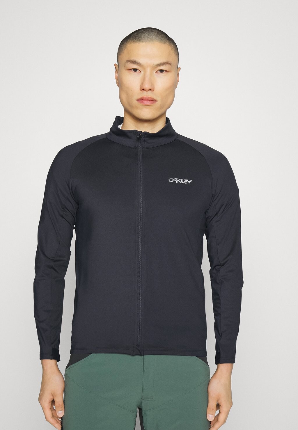 

Топ для велоспорта Oakley, черный