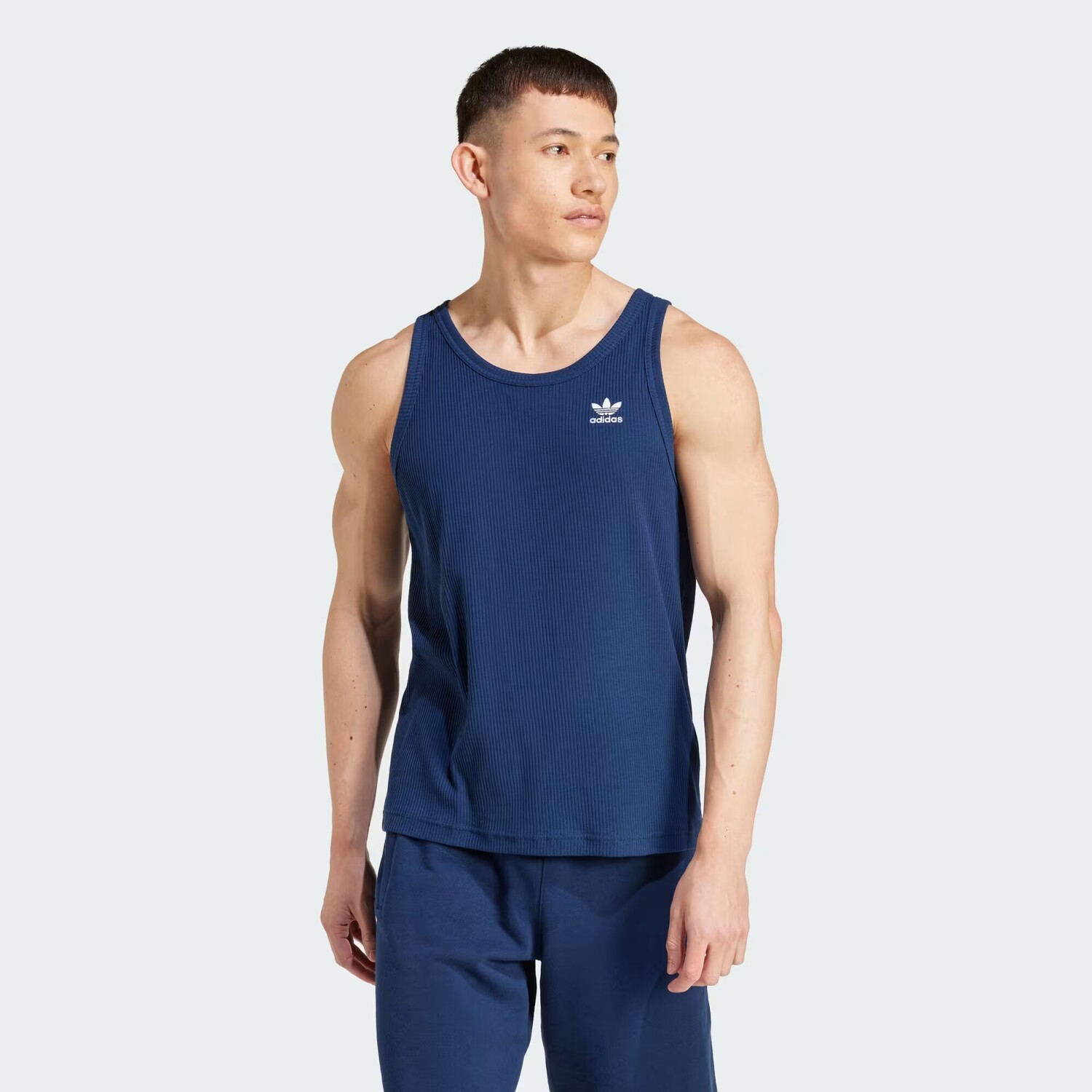 

Майка Trefoil Essentials Adidas, цвет Night Indigo
