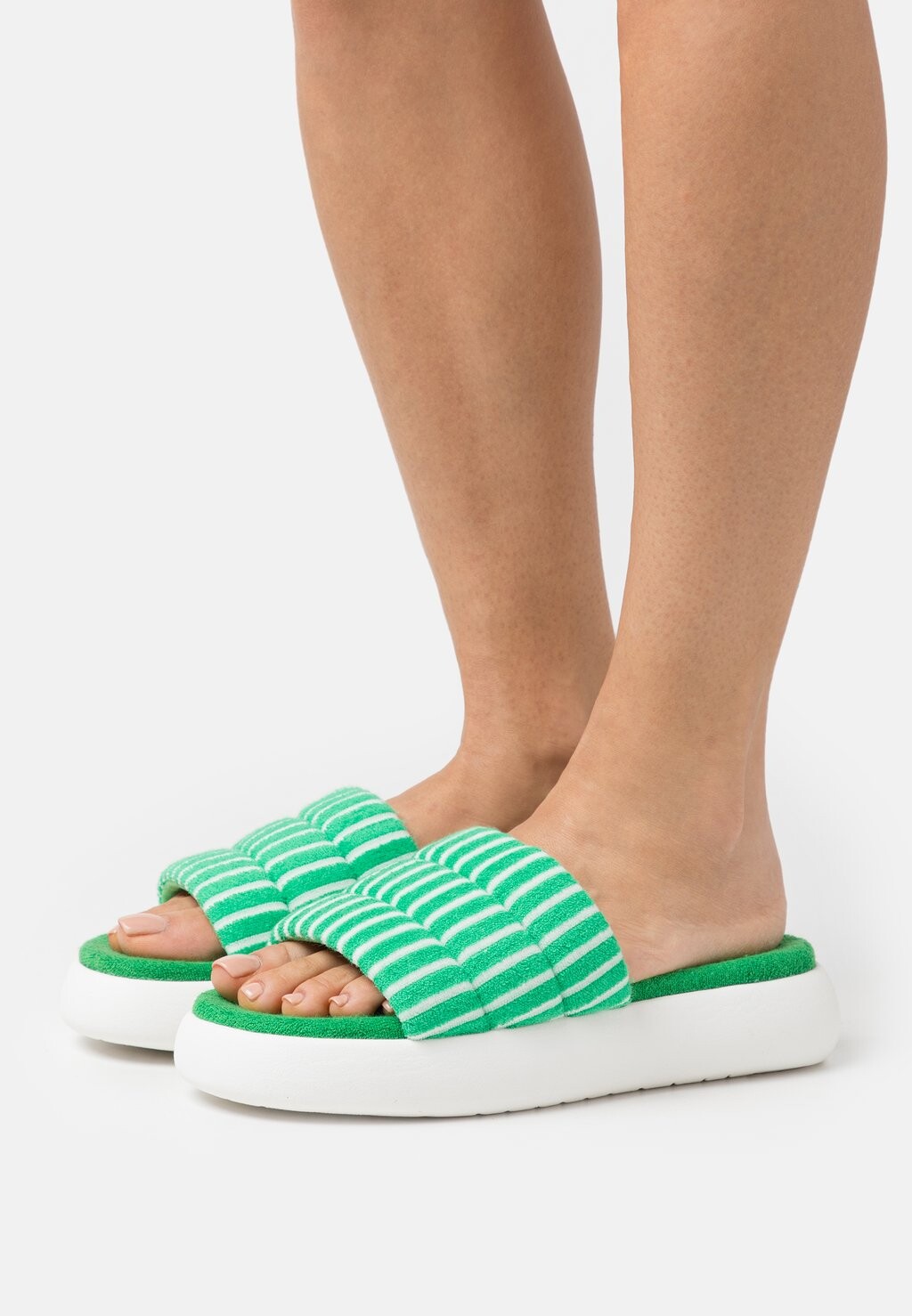 

Шлепанцы TOMS, зеленый