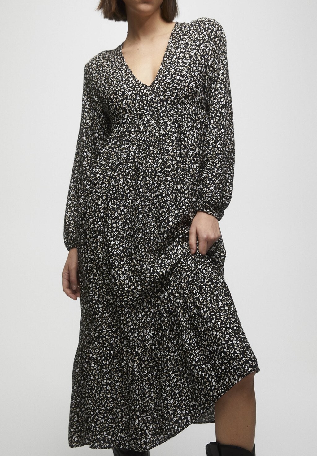 

Летнее платье PULL&BEAR, черный