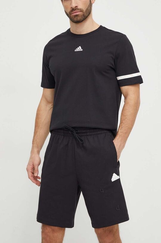 

Шорты adidas, черный