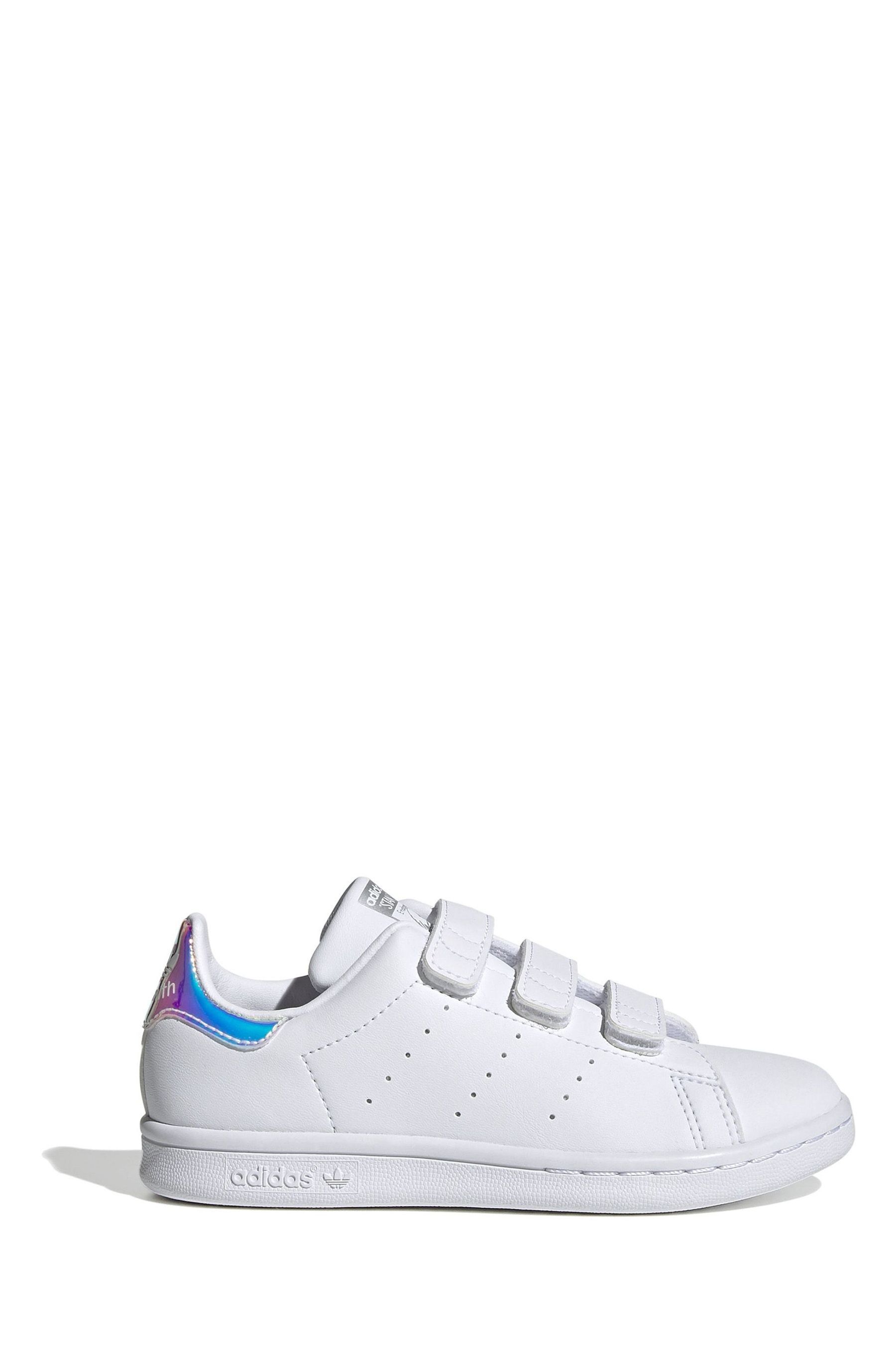 

Детские белые кроссовки Stan Smith adidas originals, белый