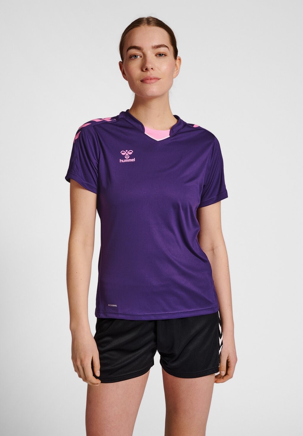 

Футболка с принтом Hummel, фиолетовый