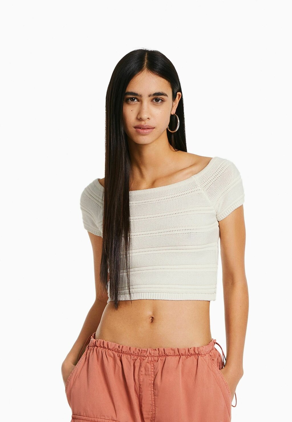

Базовая футболка Bershka, бежевый