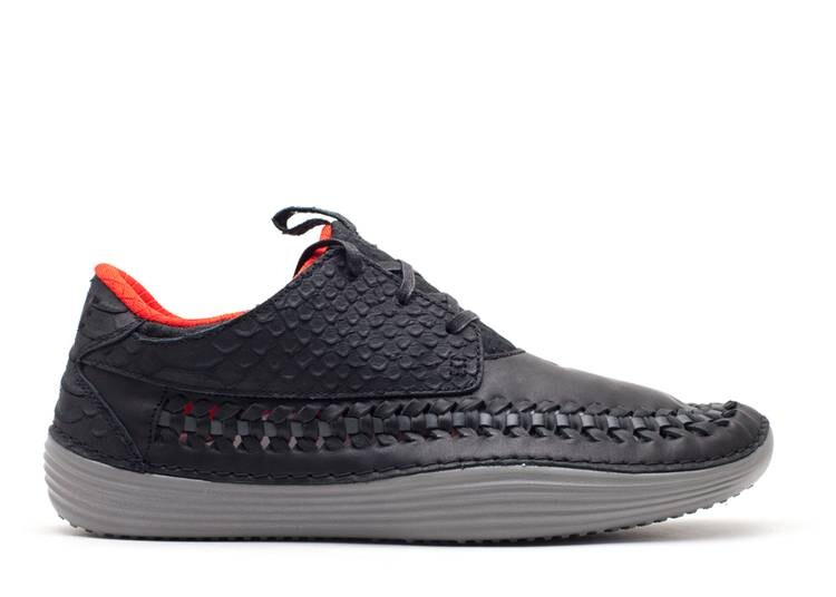 

Кроссовки Nike SOLARSOFT MOC WVN PREMIUM QS 'YEEZY', черный