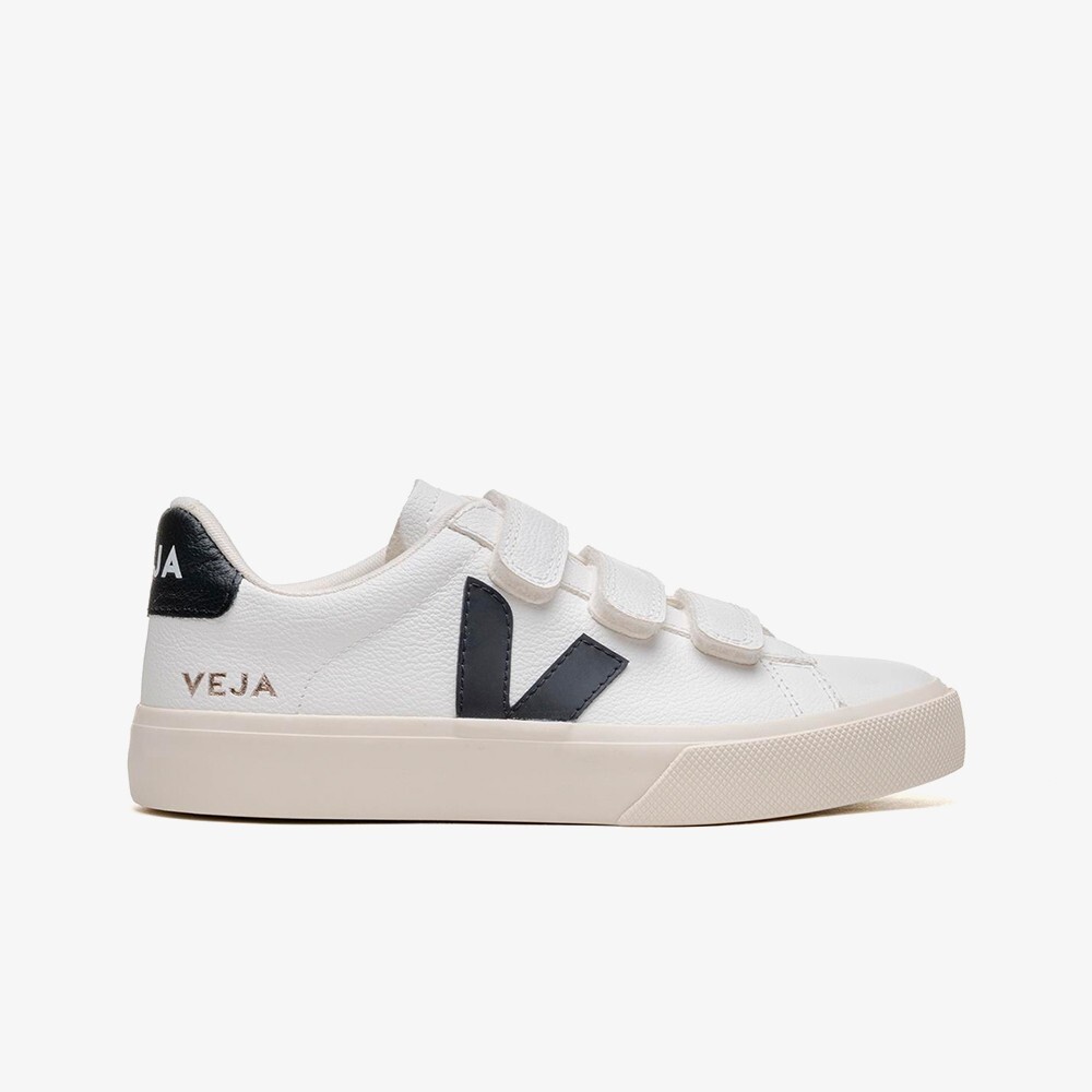 

Кроссовки Recife Chromefree Leather (W) VEJA, мультиколор