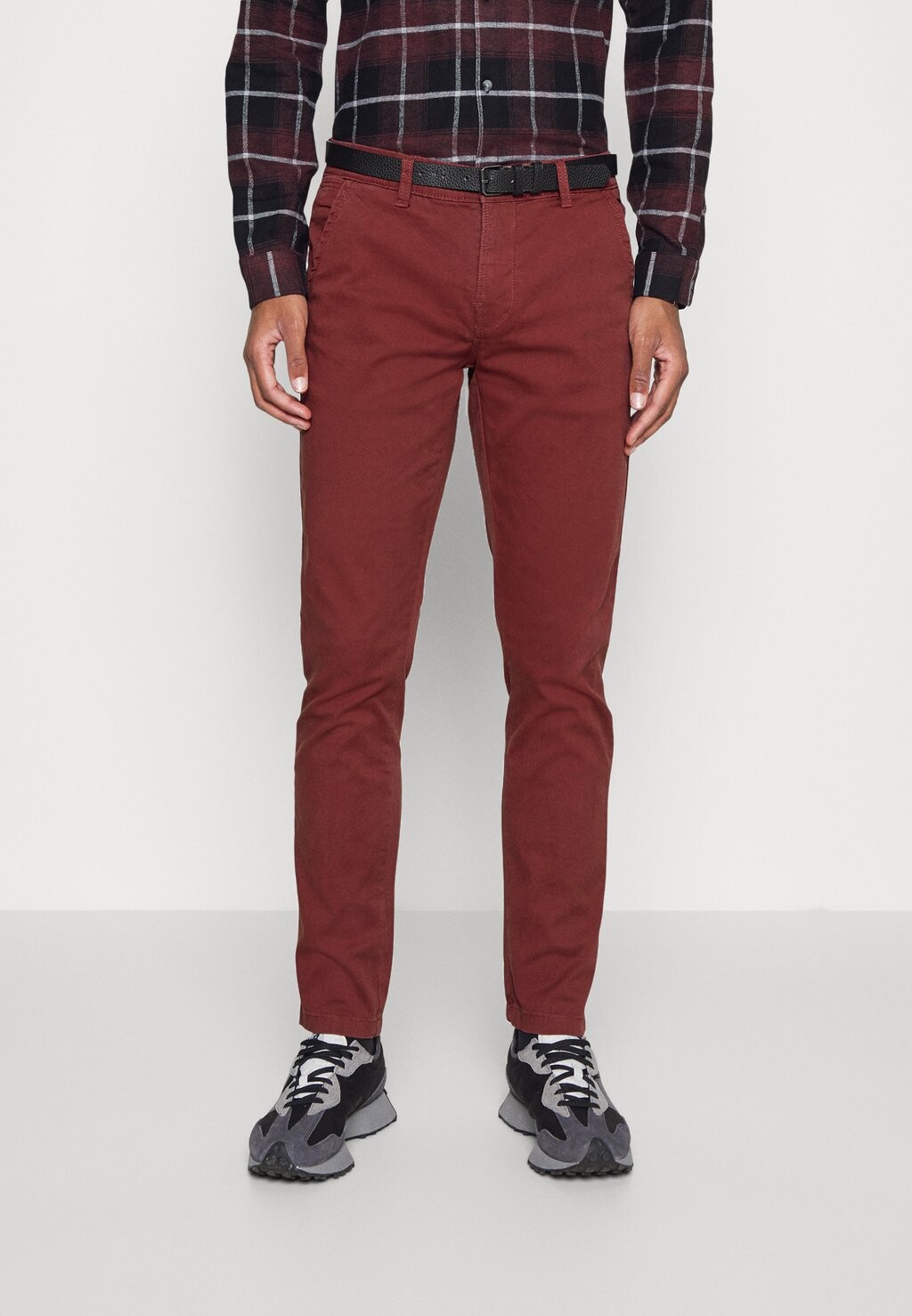 

Чиносы Classic Belt Lindbergh, цвет dark deep red