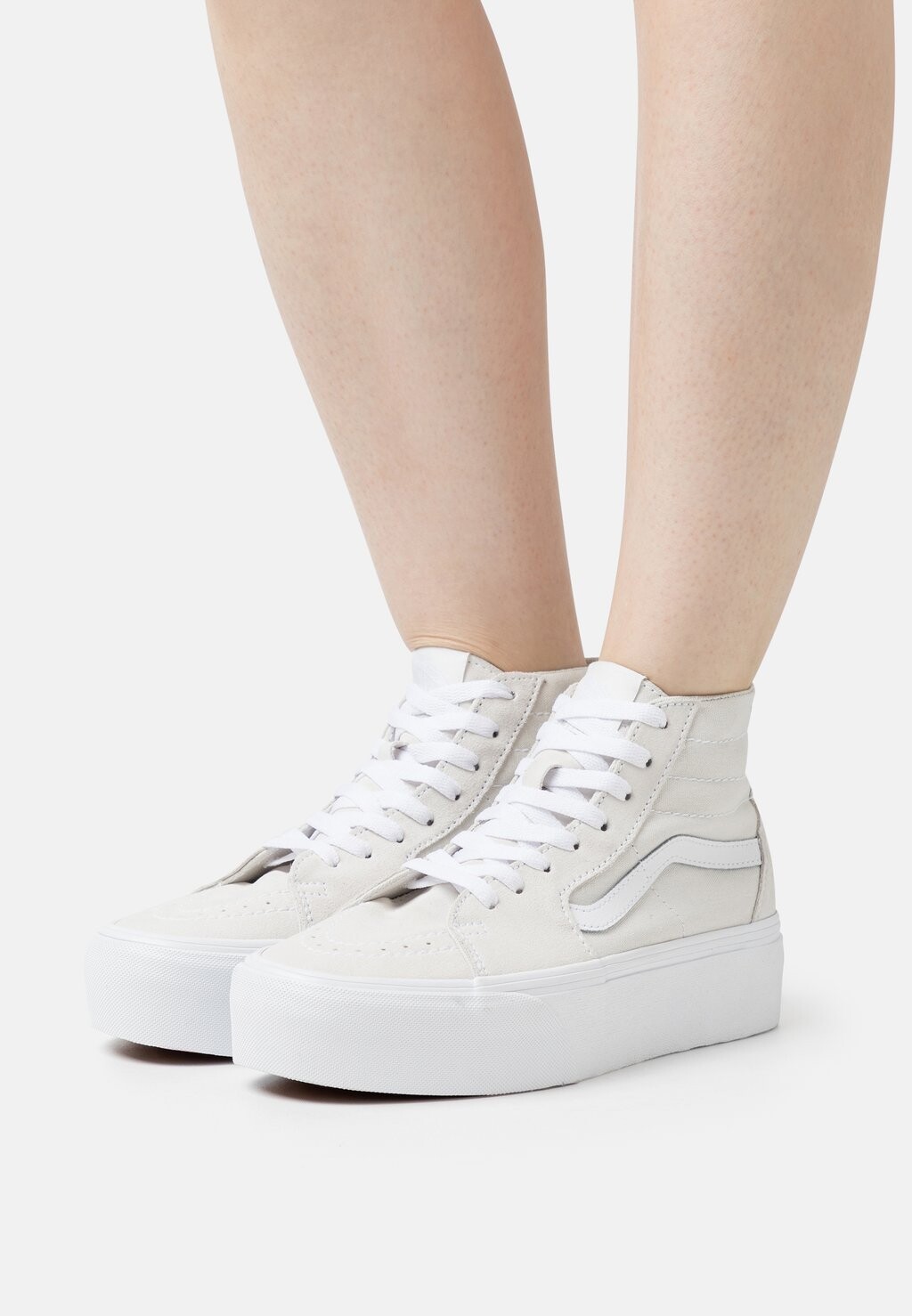 

Высокие кроссовки Vans