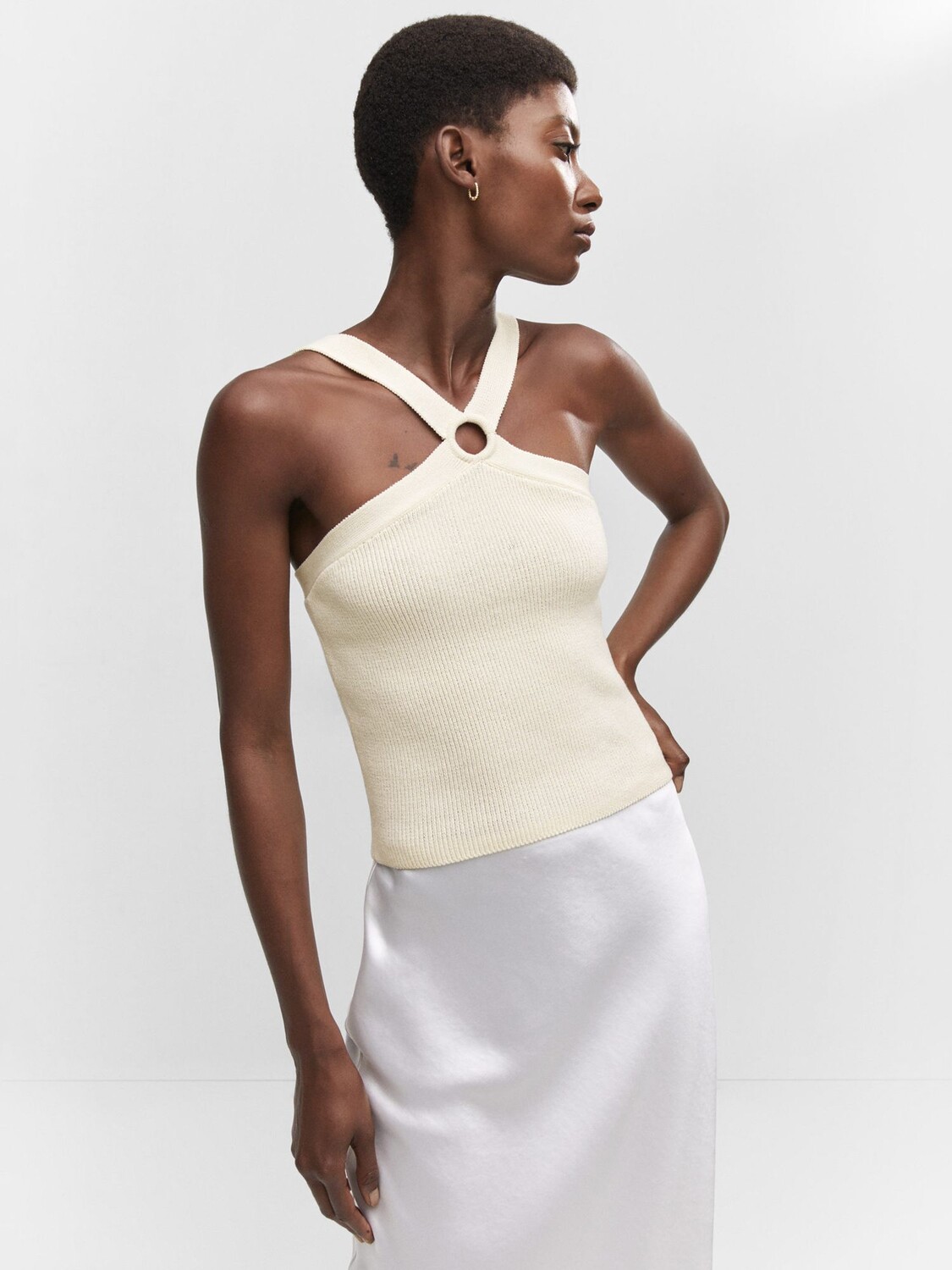 

Вязаный топ с воротником-халтер Mango Thiago, Off White