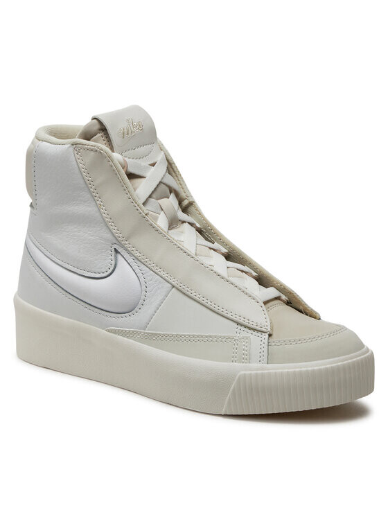 

Кроссовки бежевые Nike, экрю