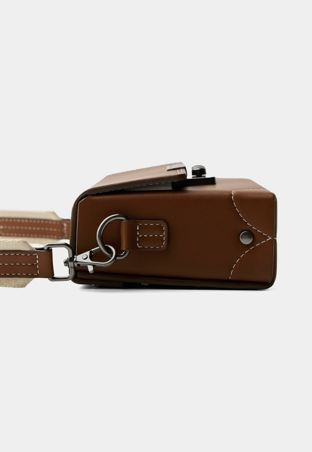 

Сумка через плечо RIGID MINAUDIÈRE Bershka, светло-коричневый