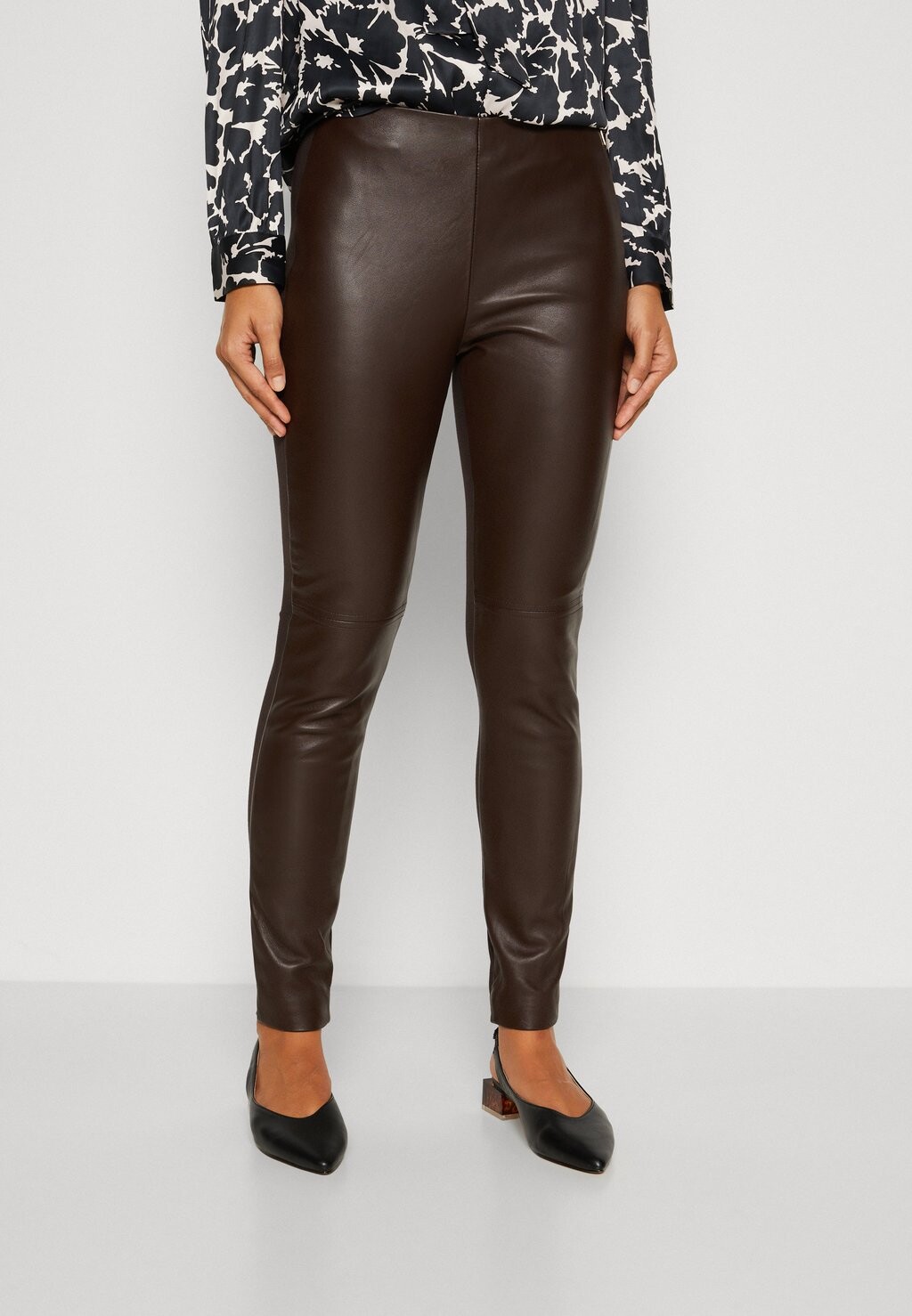 

Леггинсы MARCIANO BY GUESS HIGH WAIST COY, цвет bitter chocolate