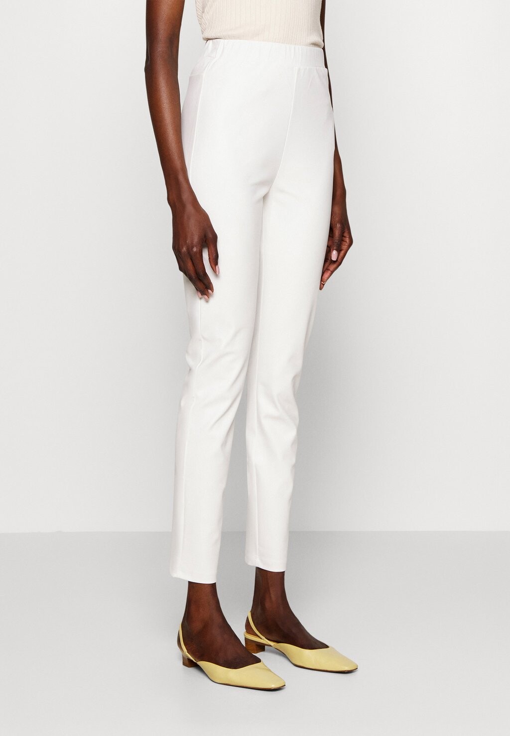 

Брюки Max Mara Leisure