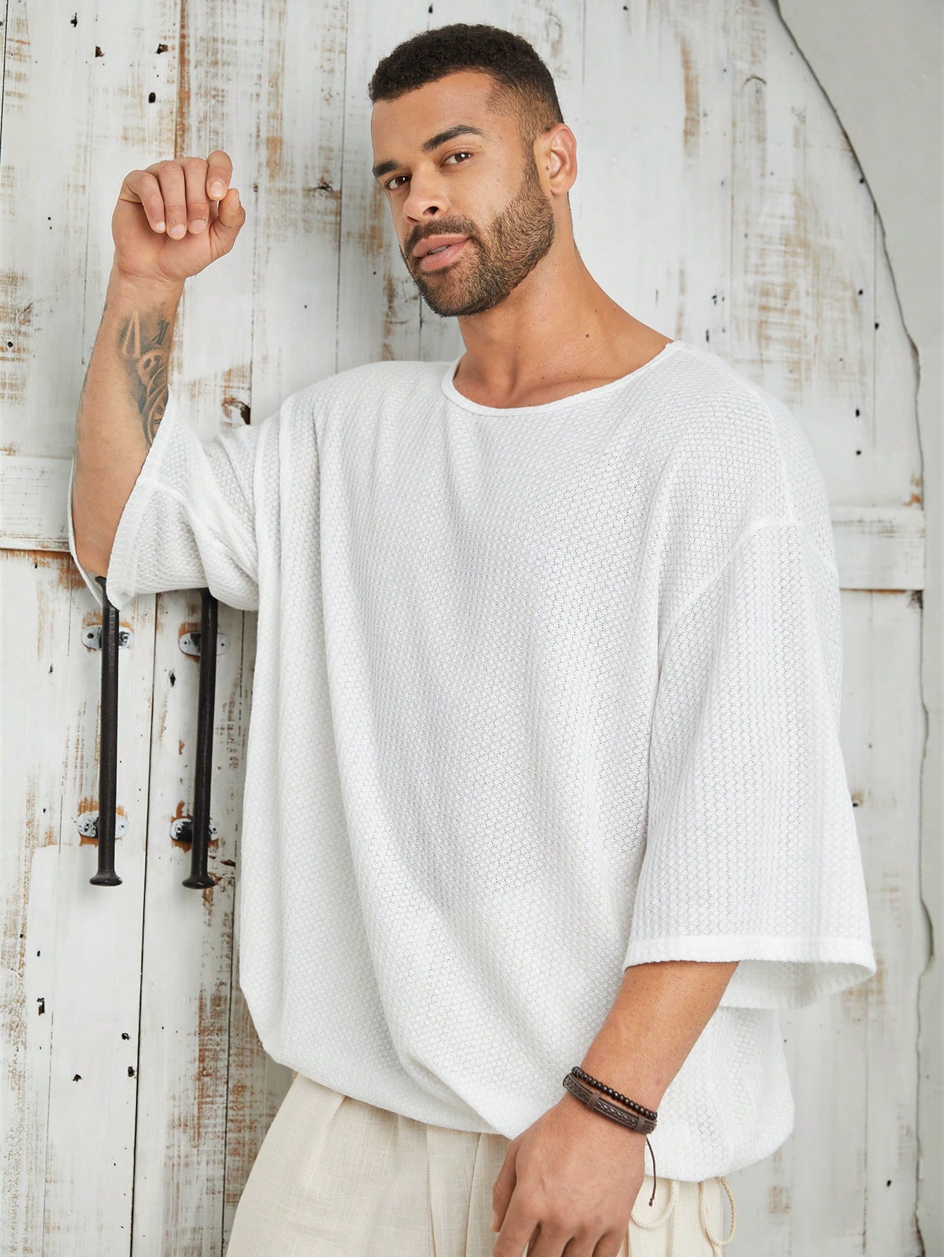 Мужская однотонная свободная повседневная футболка Manfinity RSRT с заниженными плечами и рукавами больших размеров, белый