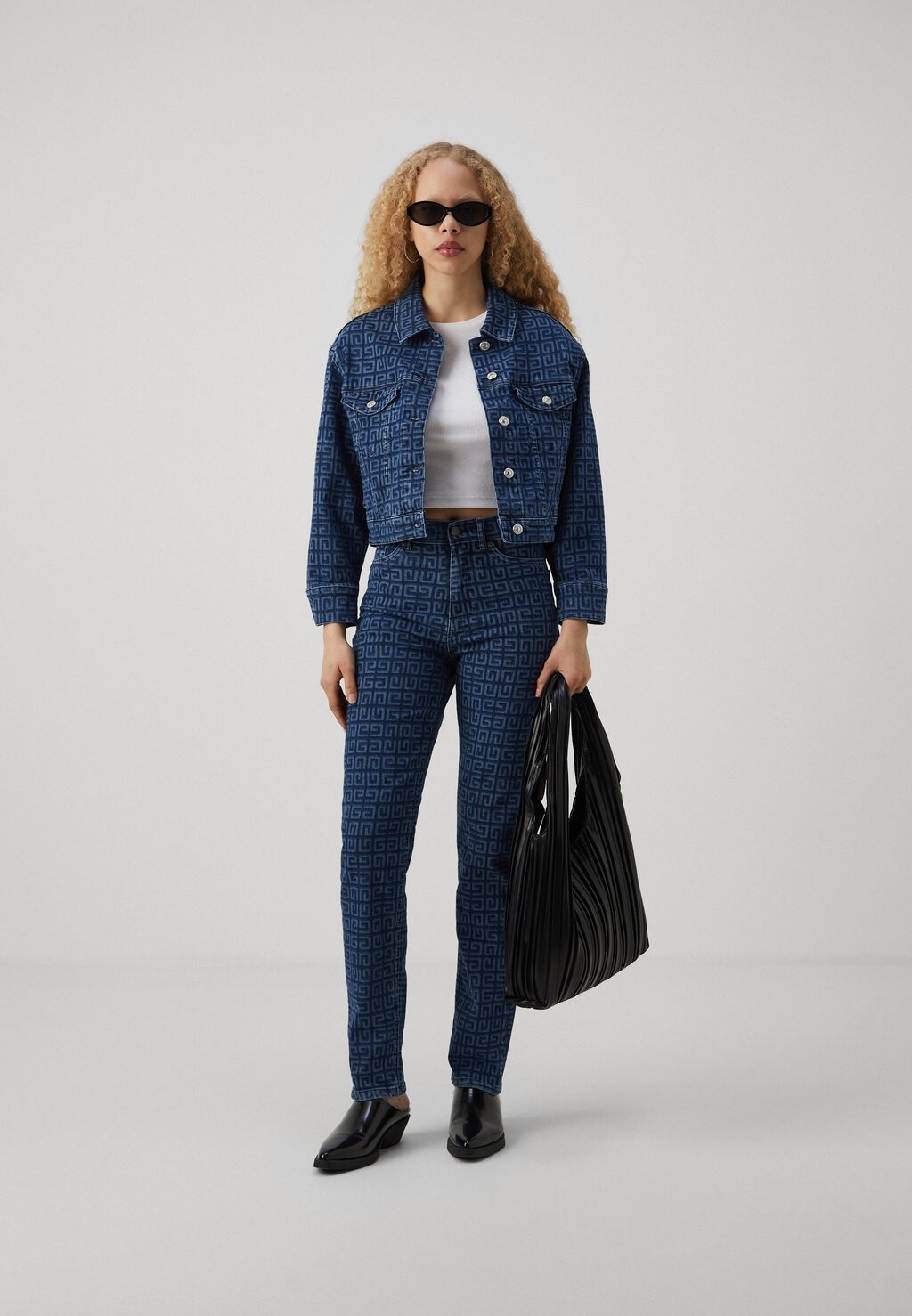 

Джинсовая куртка ONLJAGGER CROPPED PRINTED ONLY, темно-синий деним