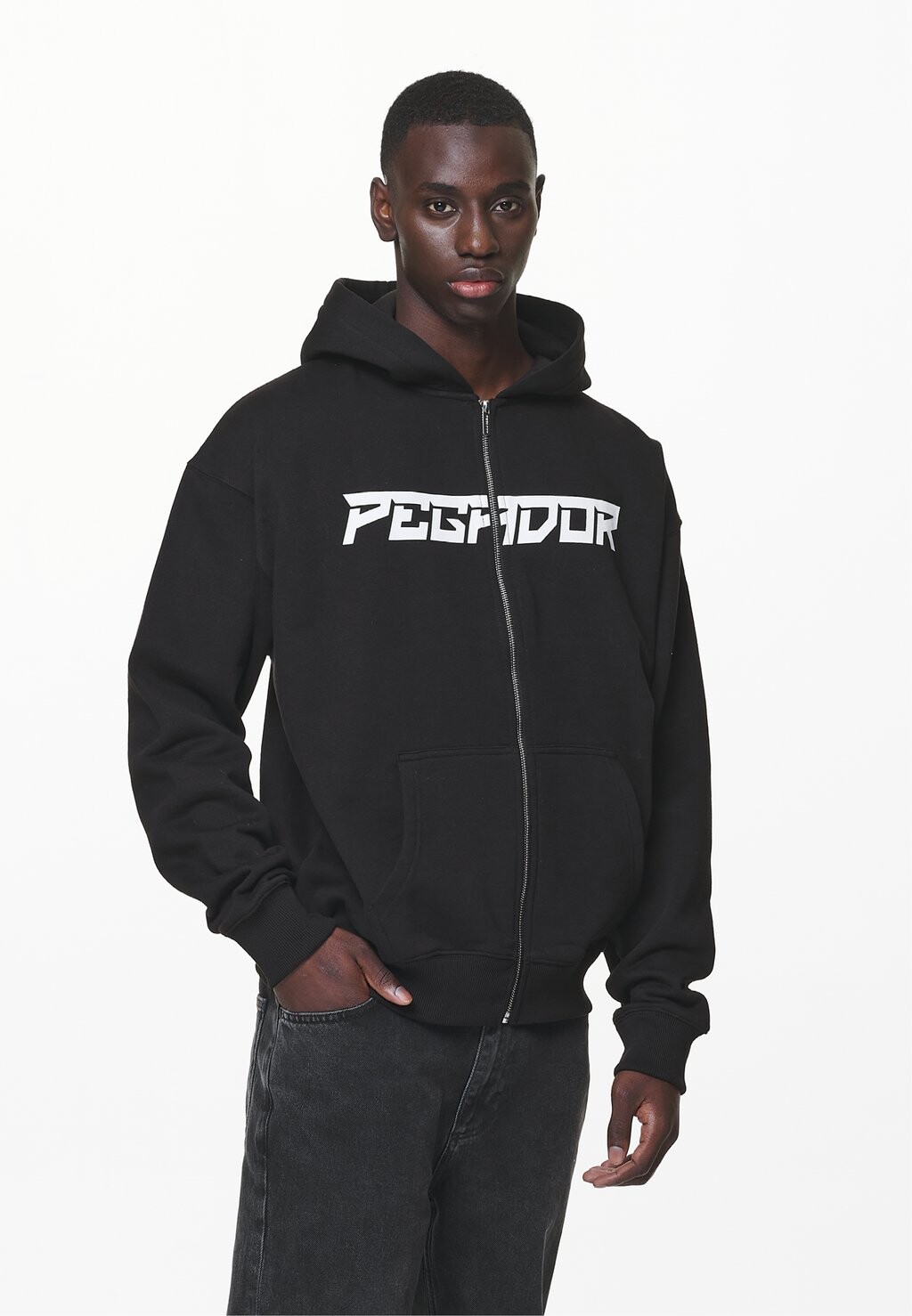 

Толстовка на молнии Pegador DONORA OVERSIZED, черный