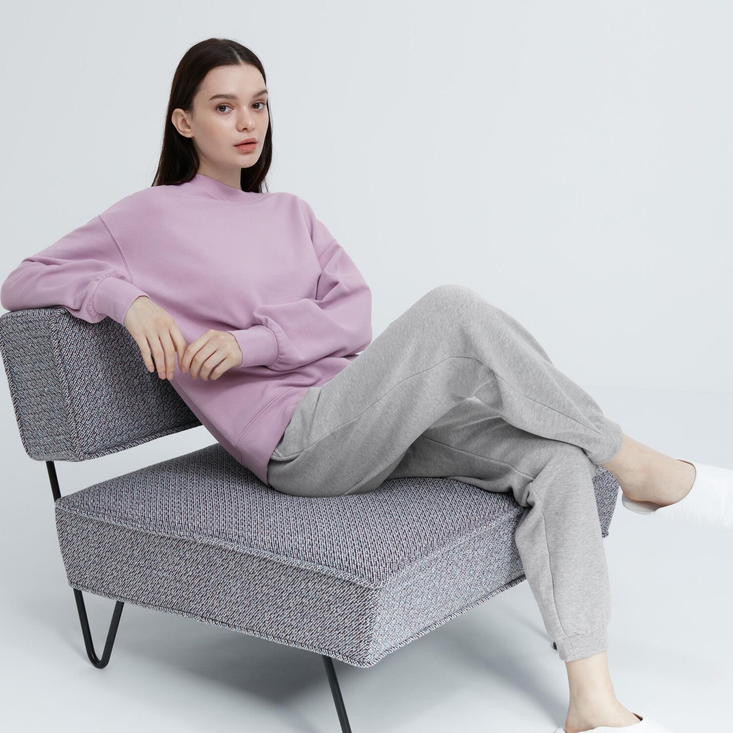 

Ультраэластичный комплект из свитшота и штанов Uniqlo, фиолетовый