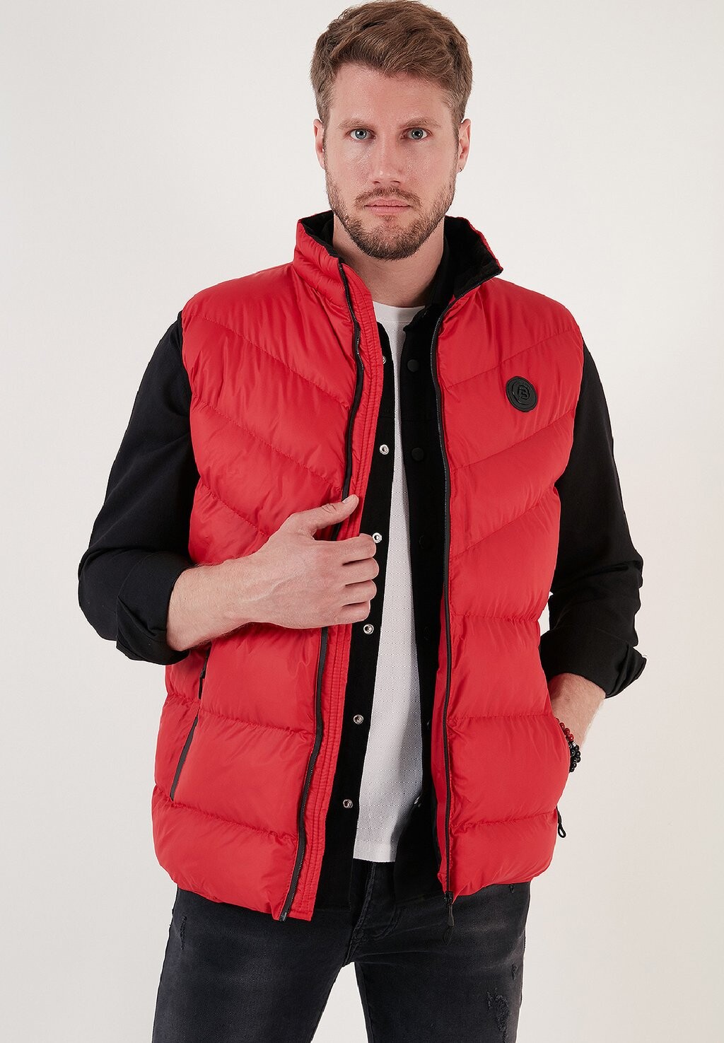 

Жилет Buratti, цвет red