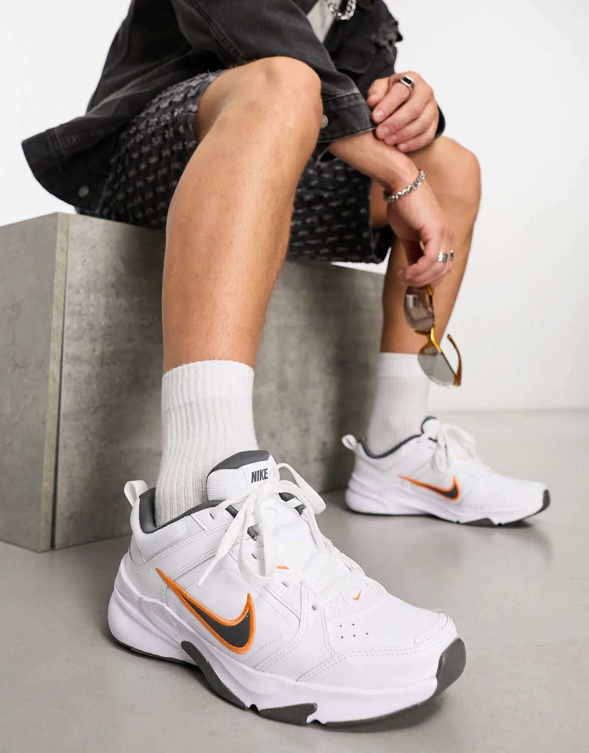 

Белые кроссовки Nike Defy All Day, Белый