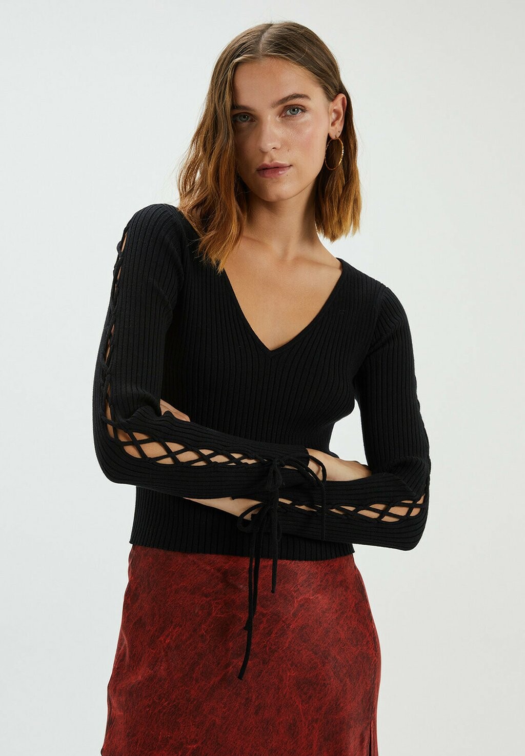

Джемпер вязаный WITH SLEEVE LACING System Action, цвет black