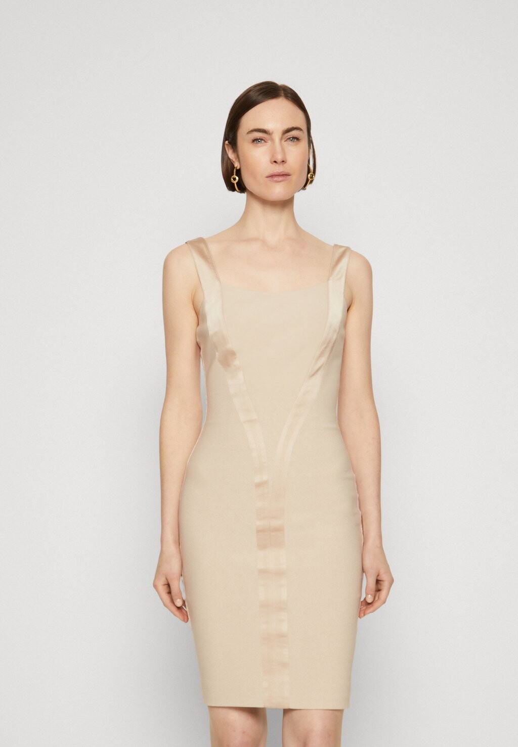 

Элегантное платье Karen Dress MARCIANO BY GUESS, цвет fawn taupe