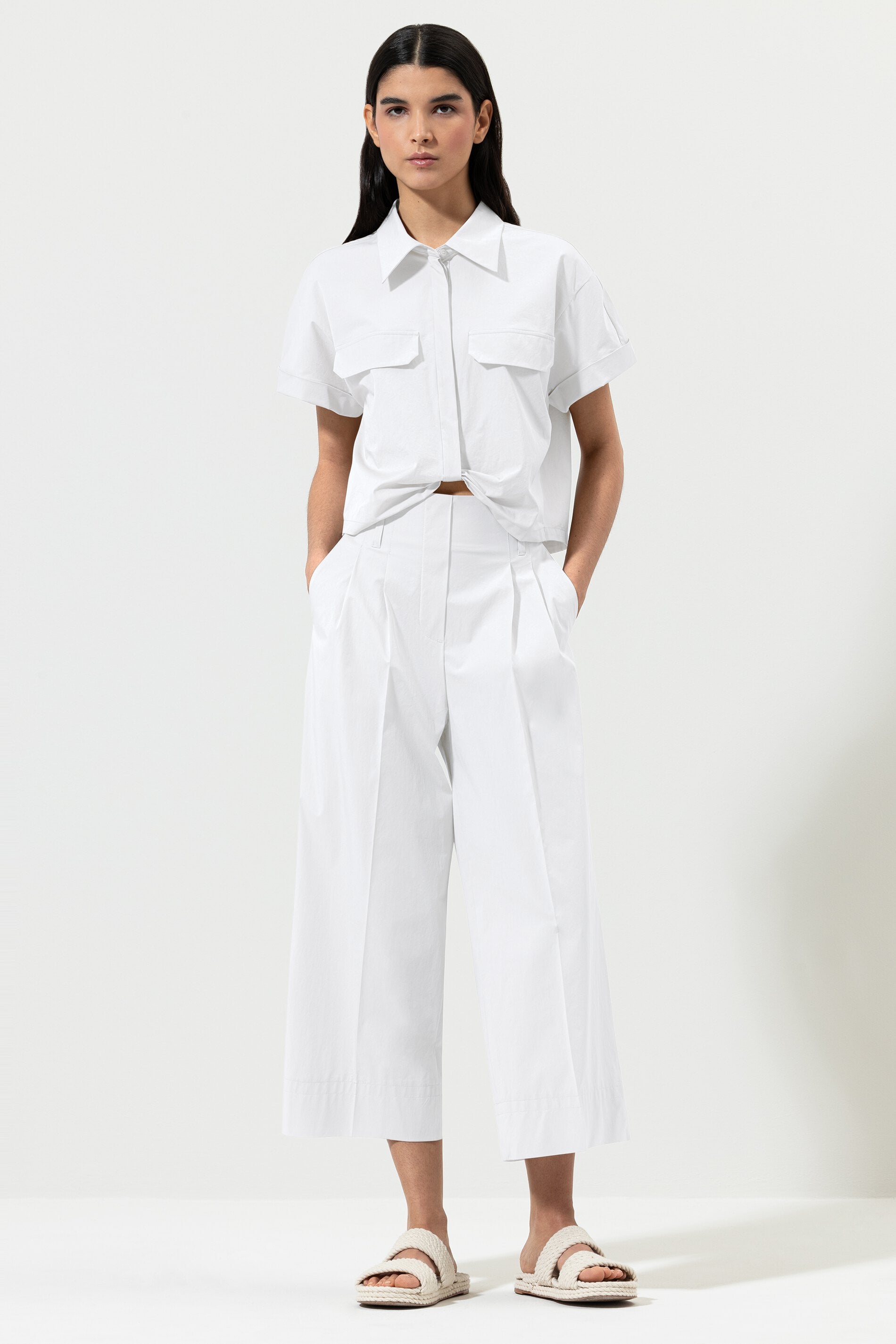 цена Блузка с короткими рукавами и деталью по краю LUISA CERANO, цвет bleached white