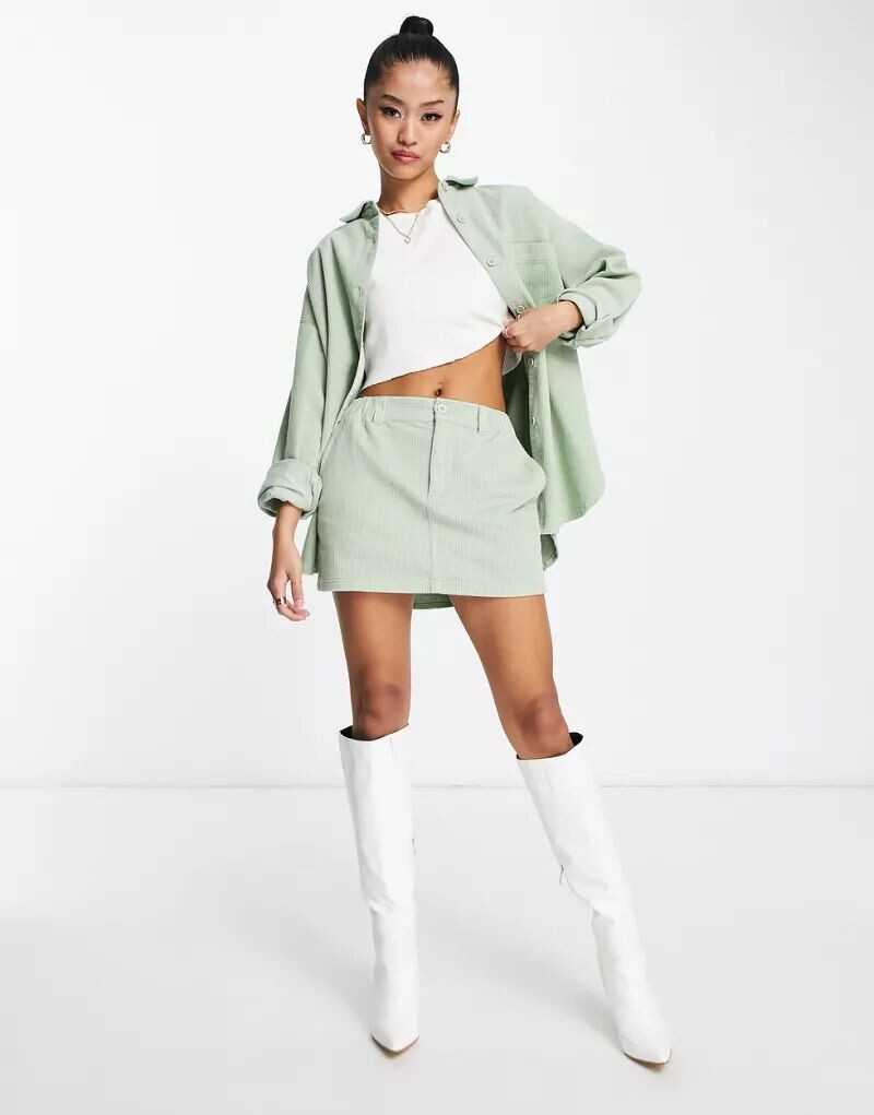 

Вельветовая мини-юбка шалфейного цвета ASOS