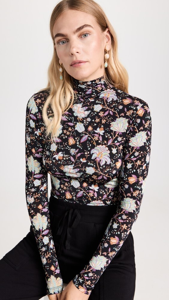 

Футболка Ulla Johnson Aurelia Turtleneck