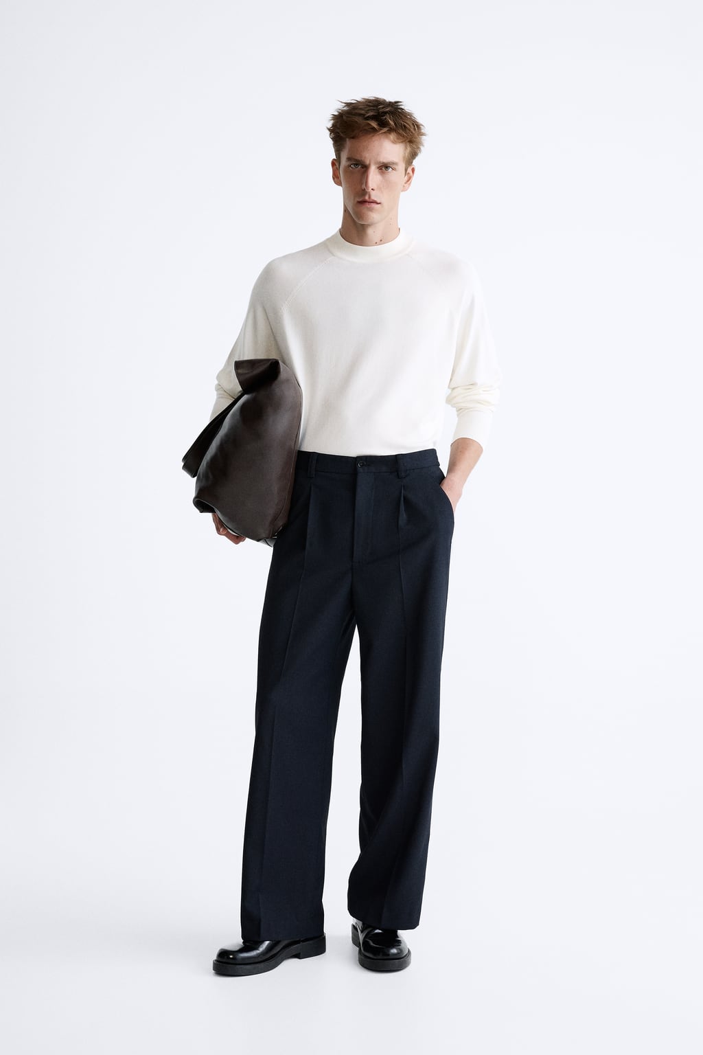 

Свитер с воротником-стойкой ZARA, белый