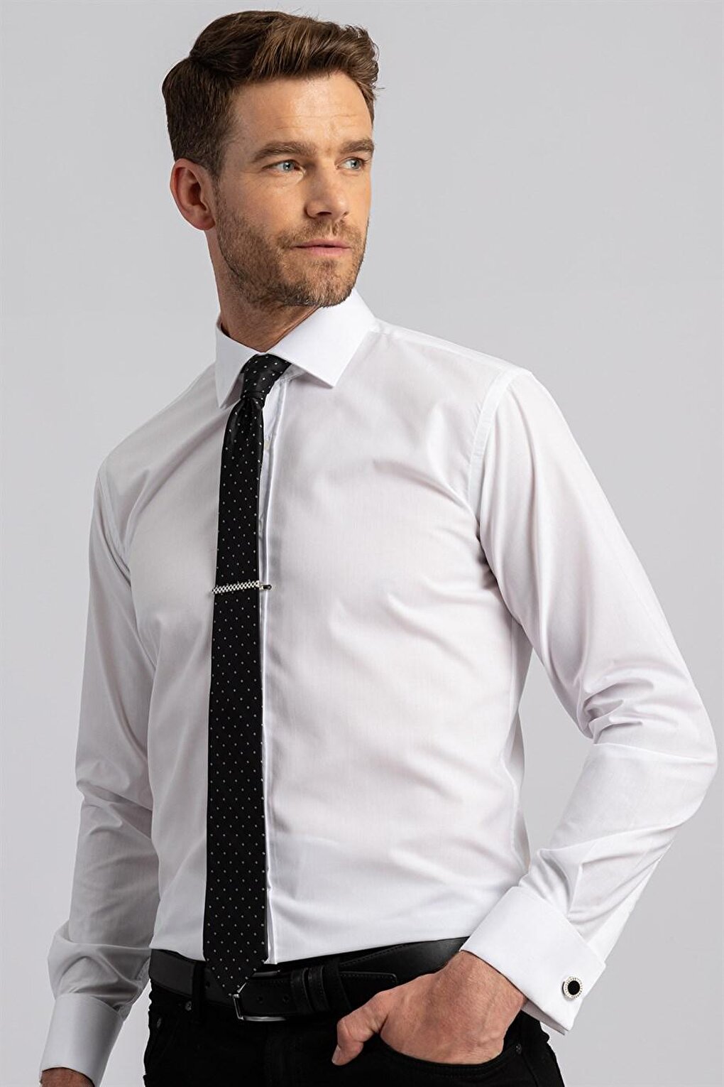 Современная приталенная мужская рубашка с двойными манжетами TUDORS