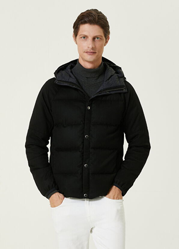 

Черное кашемировое пальто с капюшоном Kiton, Черный