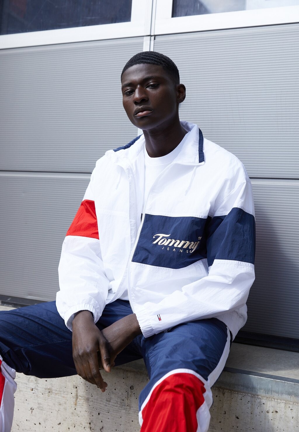 

Демисезонная куртка Tommy Jeans, белый