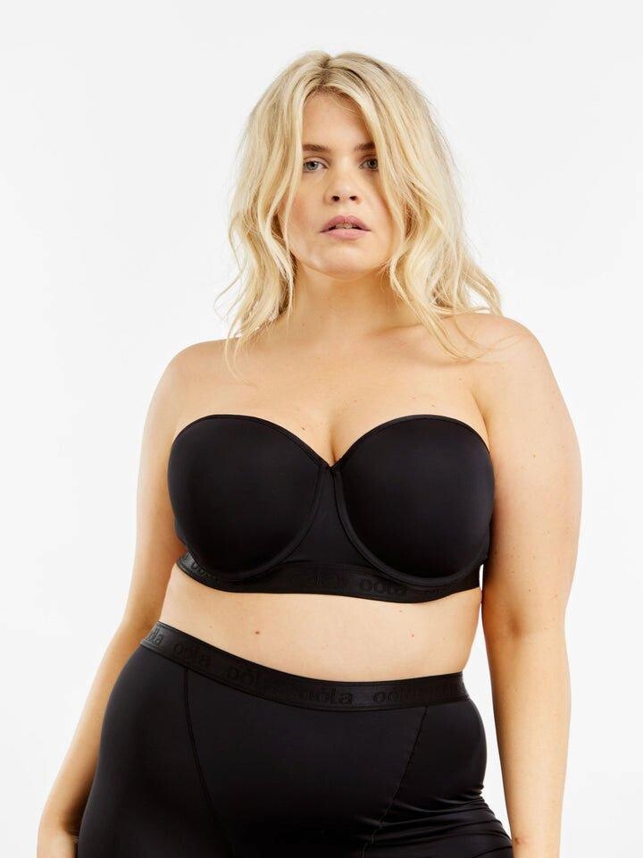 

Черный формованный универсальный бюстгальтер без бретелек Oola Lingerie, черный