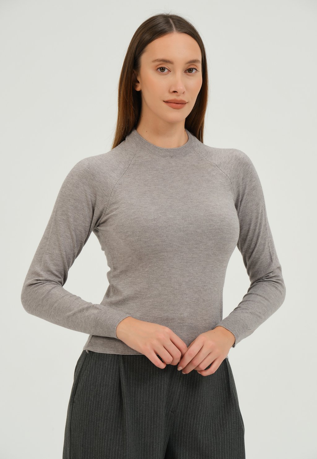 Вязаный свитер Basics and More, цвет grey