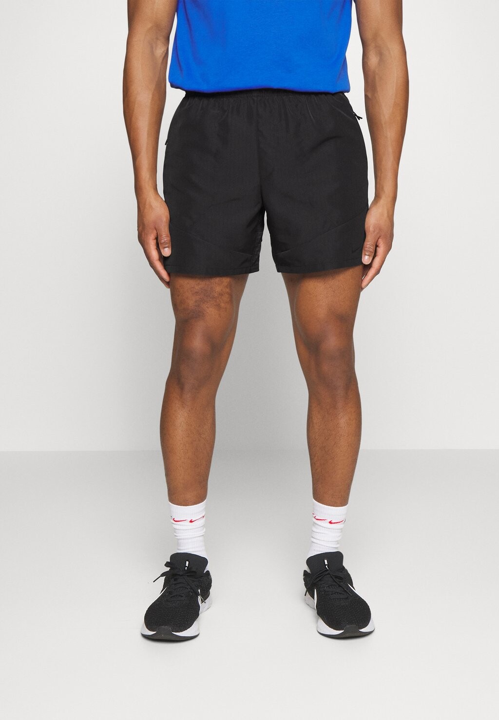 

Спортивные шорты Nike