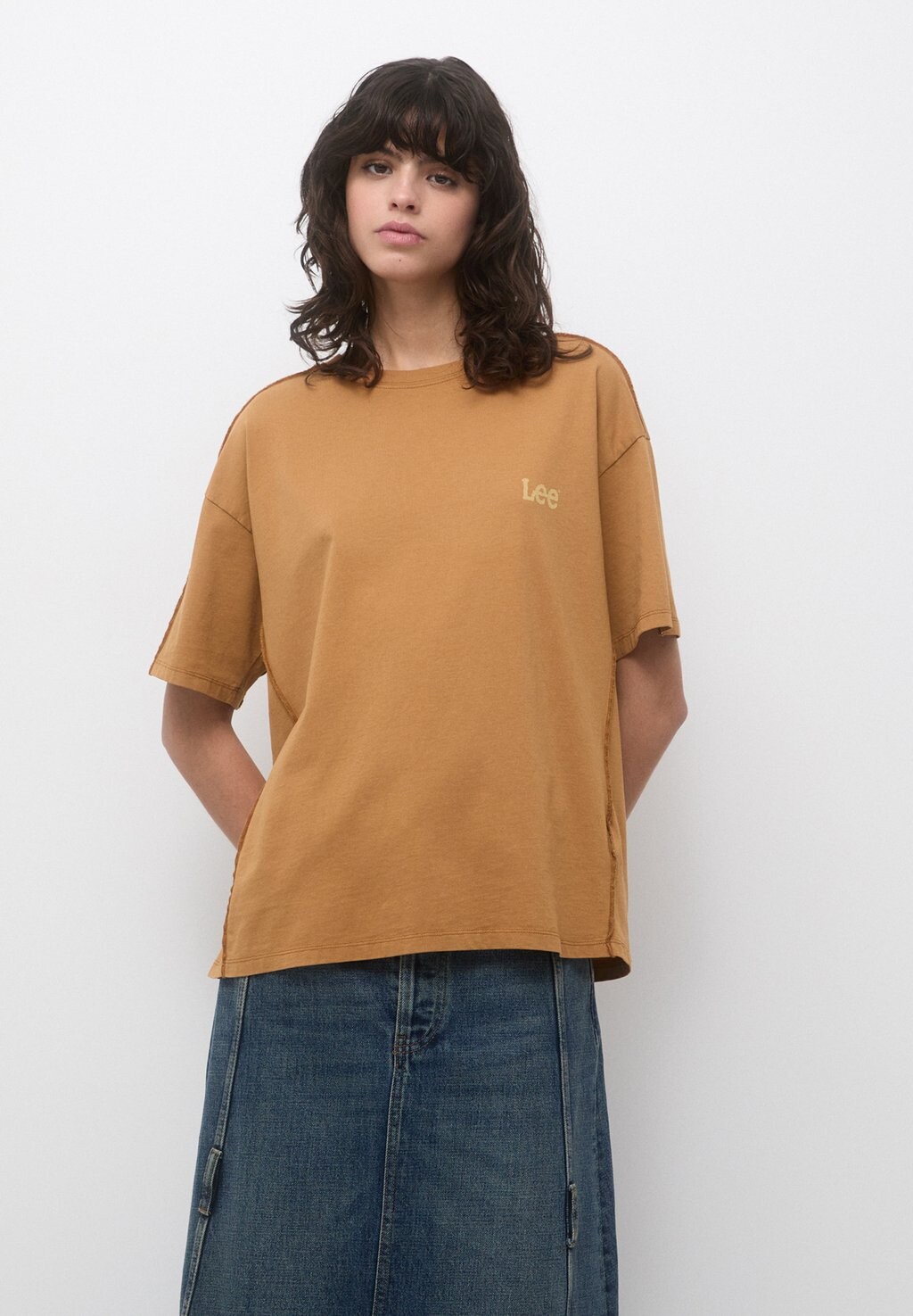 

Футболка с принтом LEE SHORT SLEEVE PULL&BEAR, цвет brown