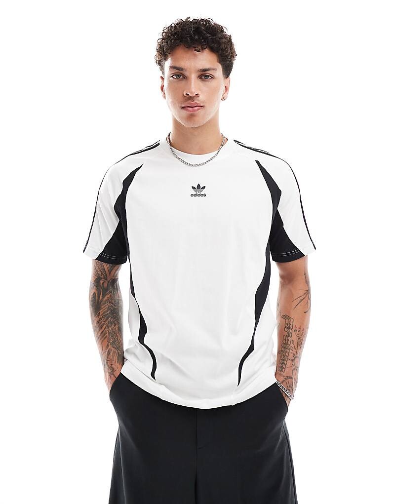 

adidas Originals – Архив – Белая футболка