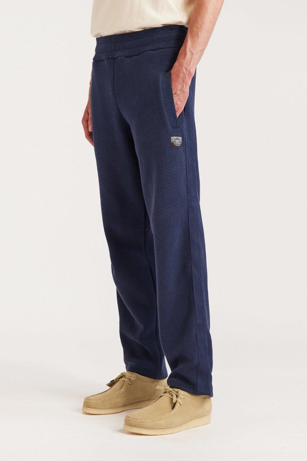 цена Спортивные брюки Percival Umbro, темно-синий