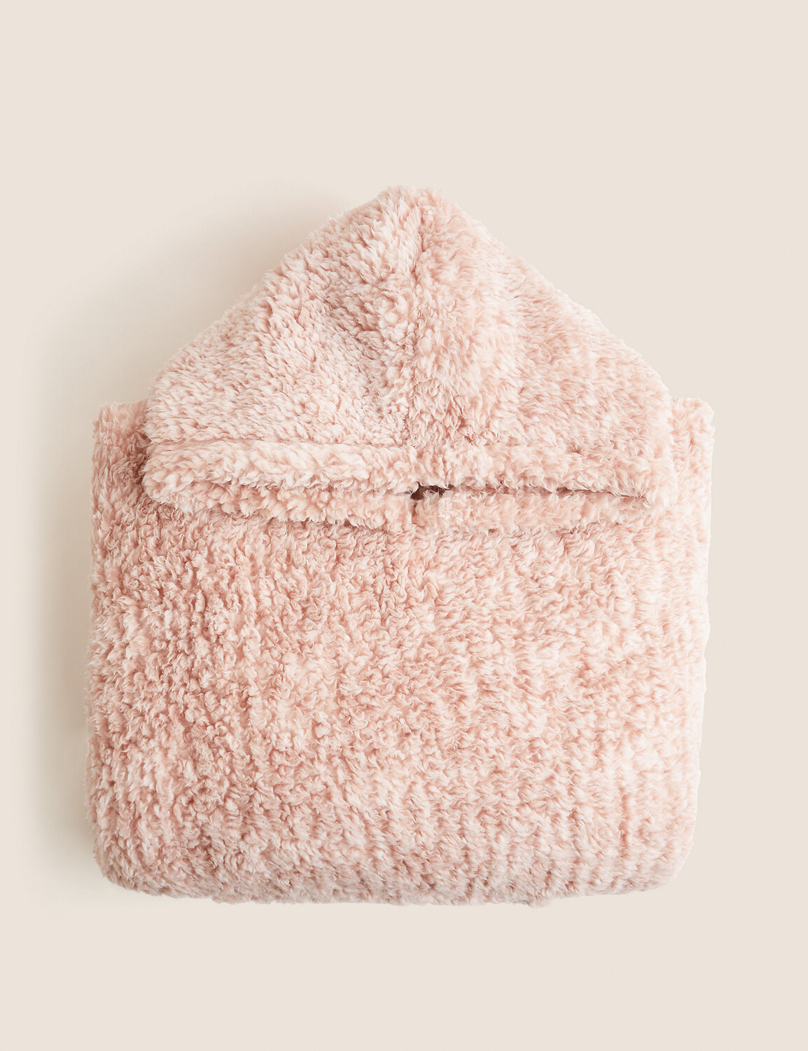 

Флисовое одеяло Teddy с капюшоном The Marks & Spencer Snuggle