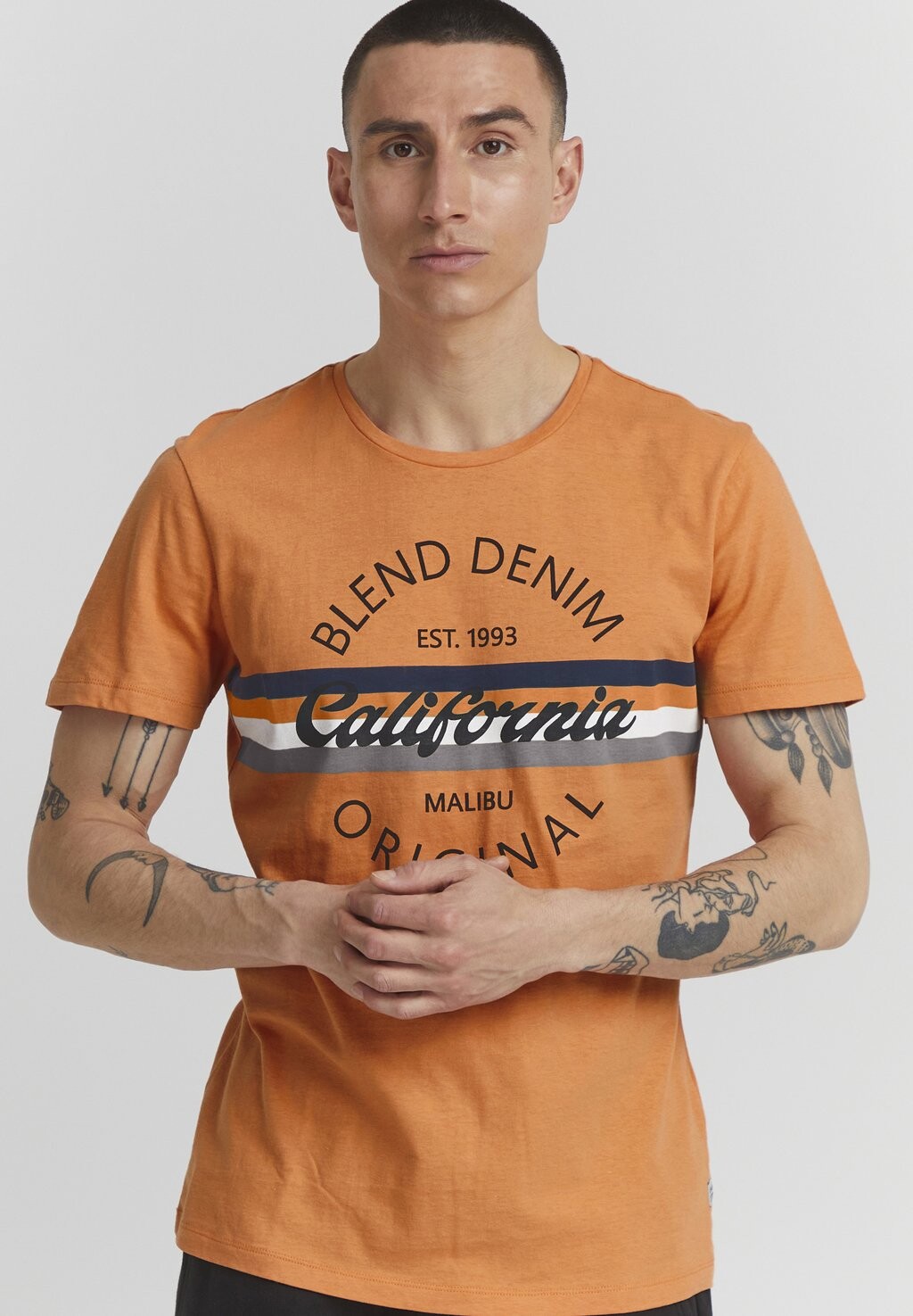 

Футболка с принтом Blend, оранжевый