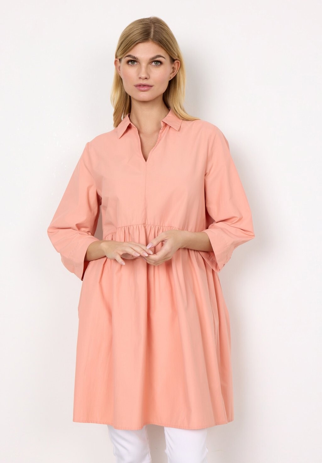 

Летнее платье Soyaconcept, коралловый