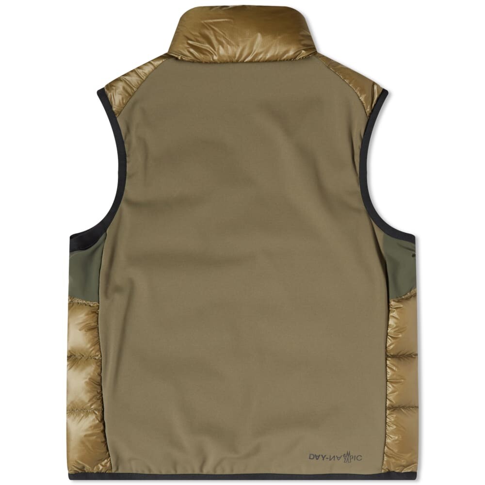 

Moncler Grenoble Жилет, хаки