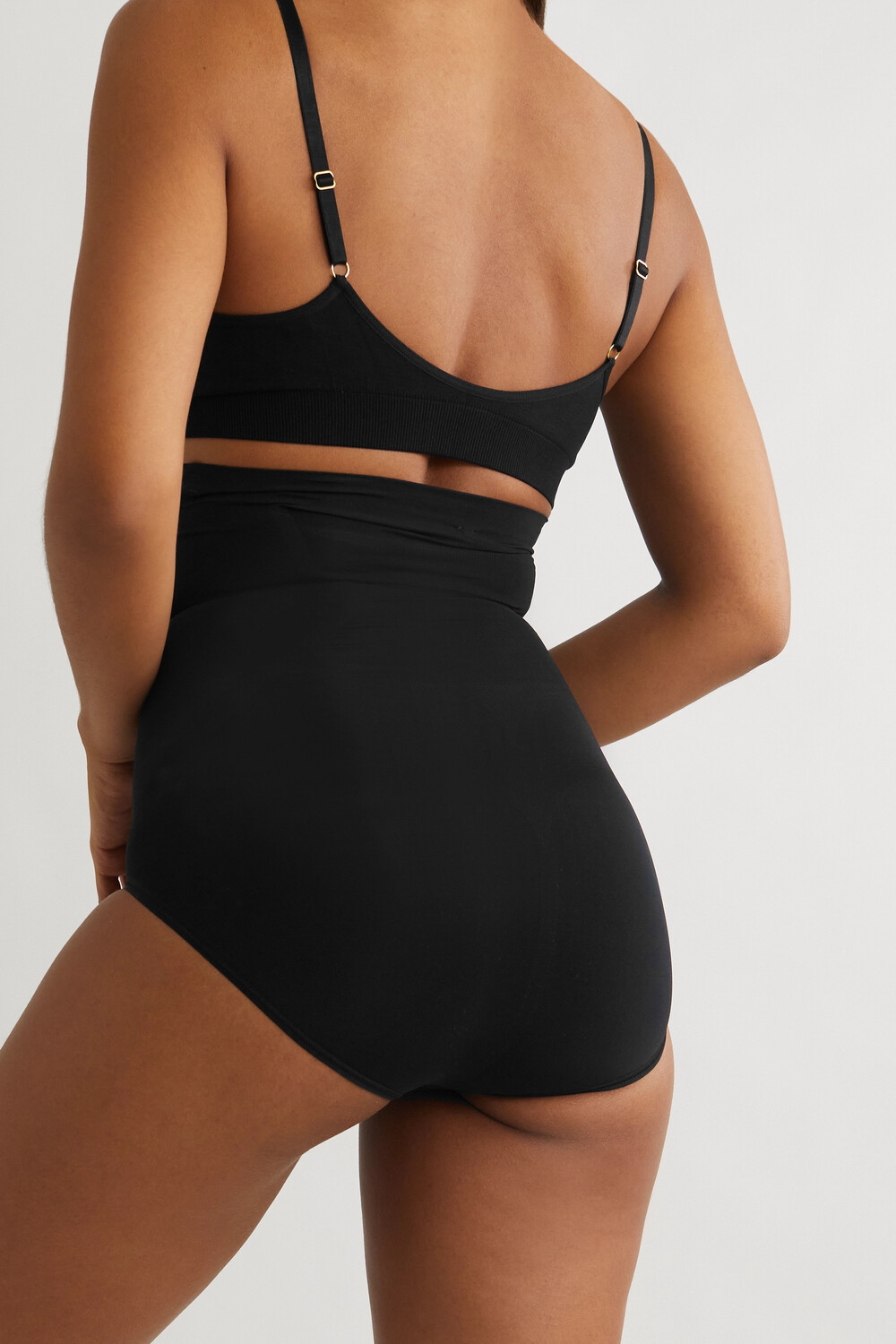 

SPANX Брифы Oncore Control, черный