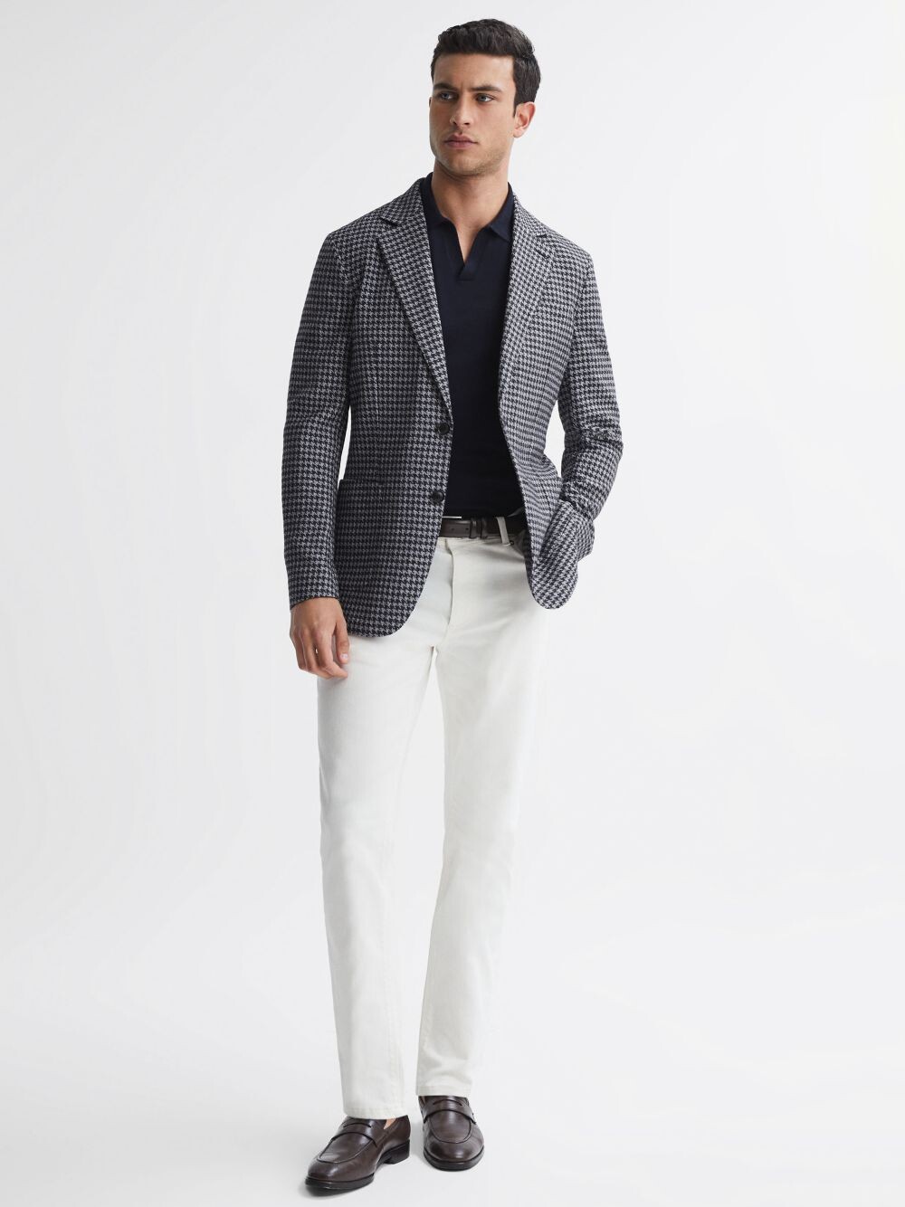 

Блейзер Reiss Lite из смесовой шерсти с принтом «гусиные лапки», темно-синий/серый