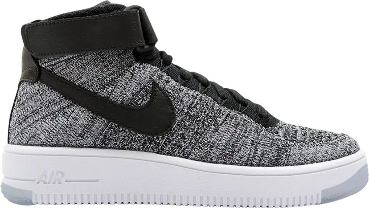 

Кроссовки Nike Wmns Air Force 1 Flyknit 'Oreo', черный