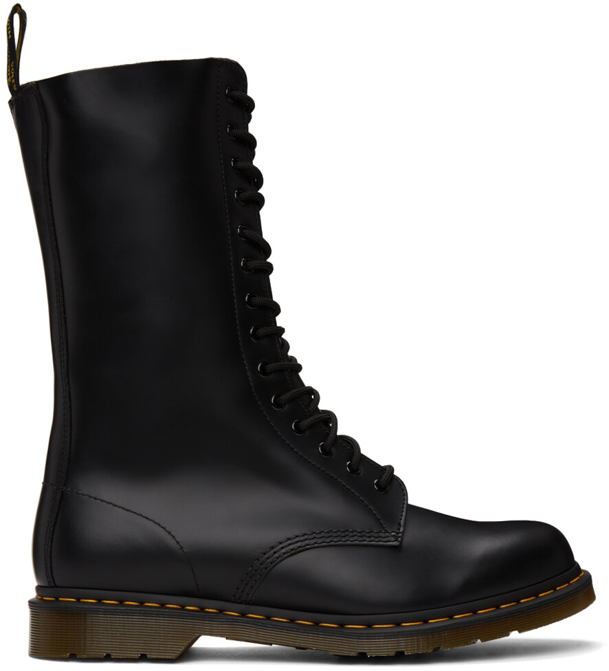 

Черные гладкие ботинки 1914 года Dr. Martens