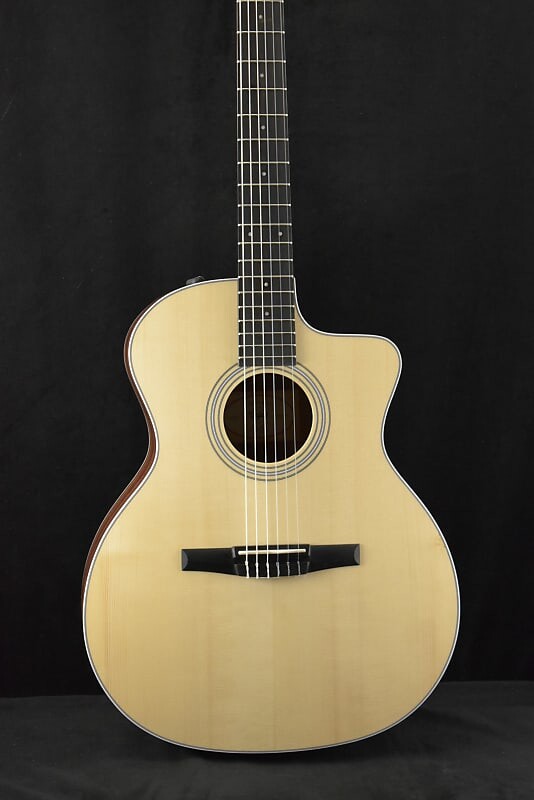 

Taylor 214ce-N Нейлоновые Стринги Натуральные 214ce-N Nylon-String Natural
