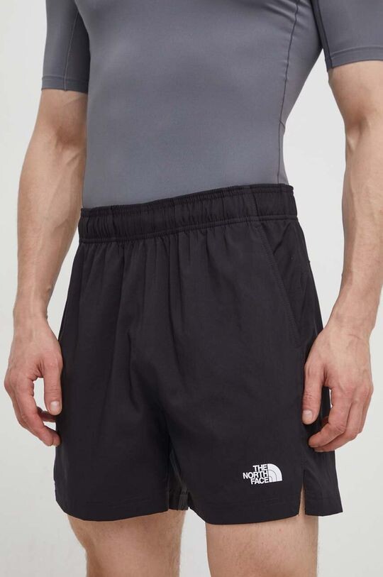 

Спортивные шорты The North Face, черный